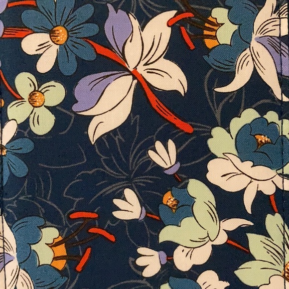 Vera Bradley Large Travel Pill Case - Picture 5 of 7